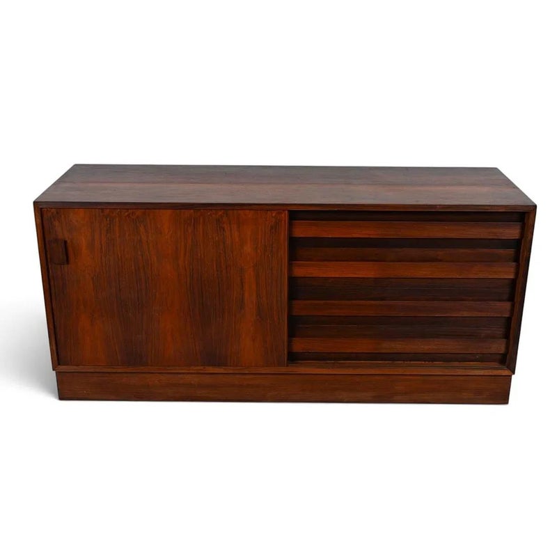 1960s Danish Rosewood Sideboard — detail 10