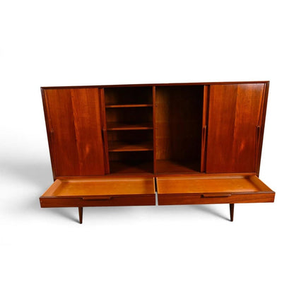 1960s Omann Jun Model 13 Danish Teak Highboard — detail 10