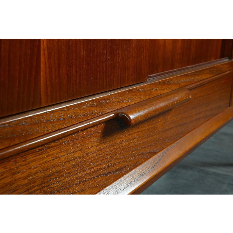 1960s Omann Jun Model 13 Danish Teak Highboard — detail 9
