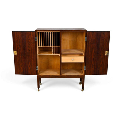 1970s Rosewood Cabinet in the Style of Torbjorn Afdal — detail 5