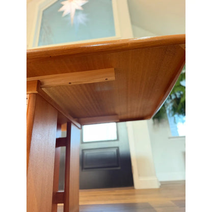 Teak expanding dining table, underside and timber support detail
